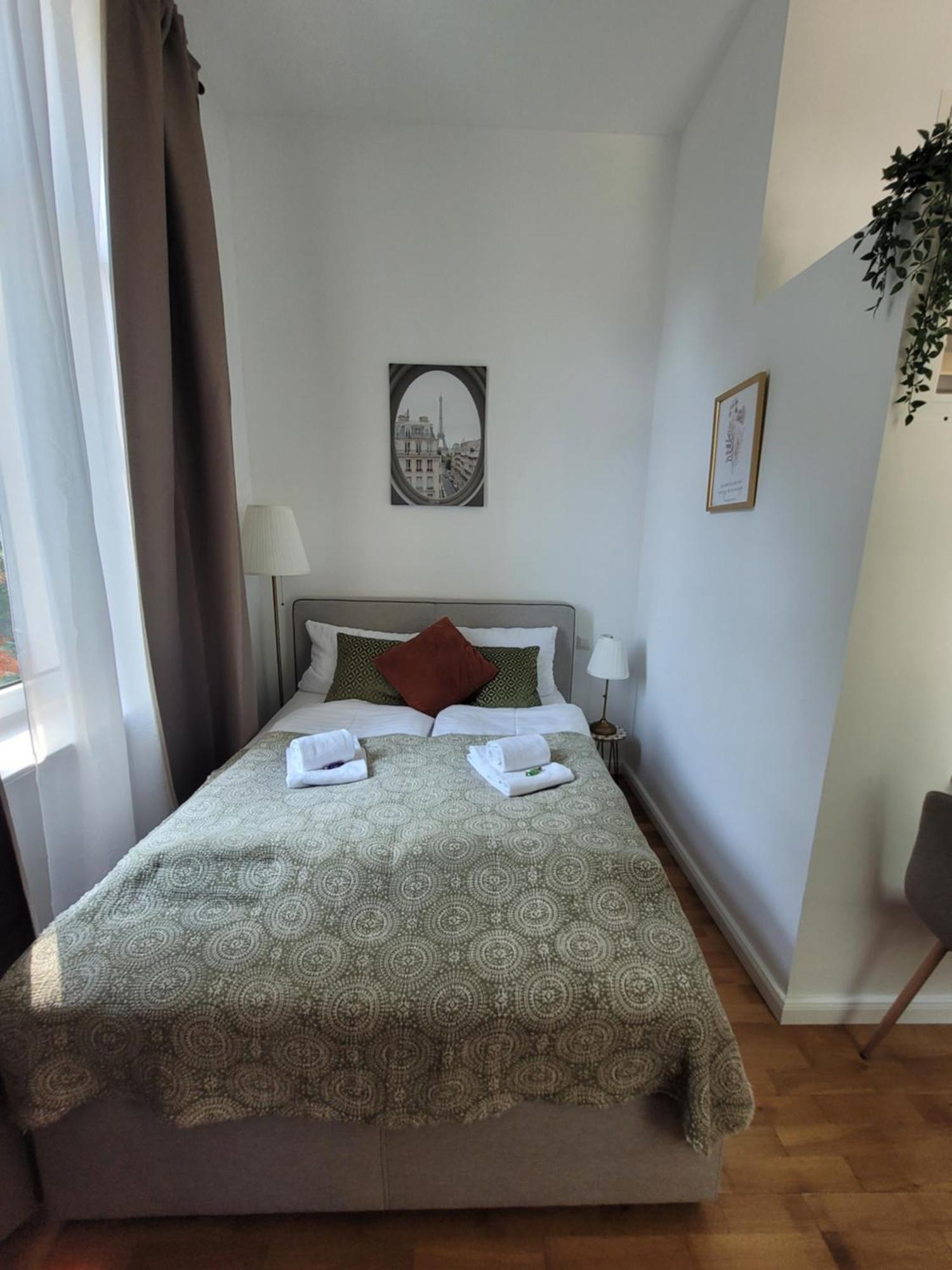 Stay Studio 1 Zentral Balkon Parkplatz Bad Pyrmont Exteriör bild